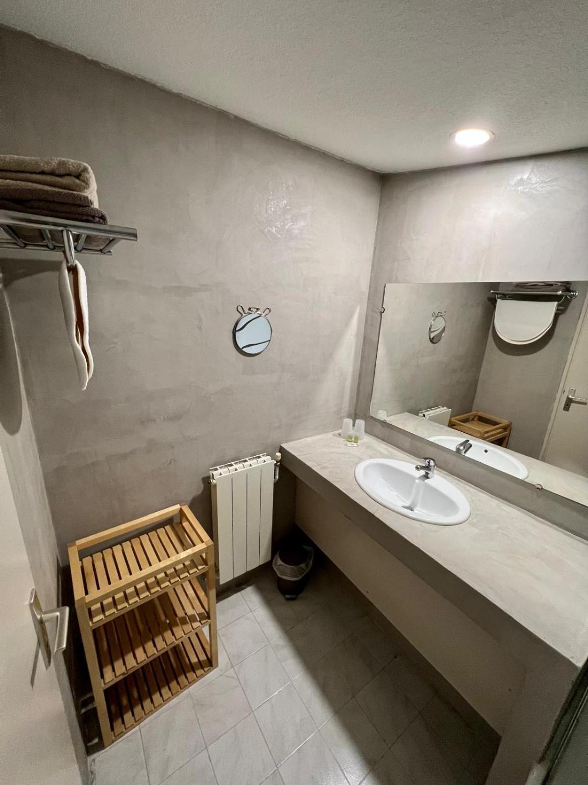 Hotel Moulin De La Sambuc Saint-Zacharie Esterno foto
