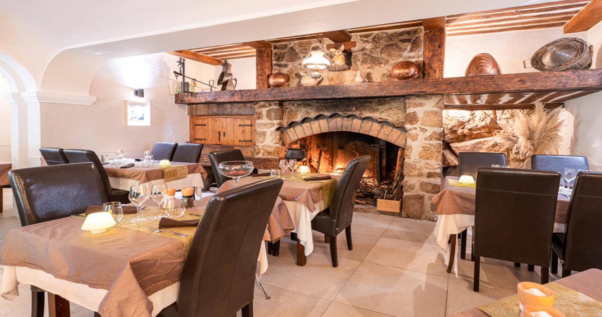 Hotel Moulin De La Sambuc Saint-Zacharie Esterno foto